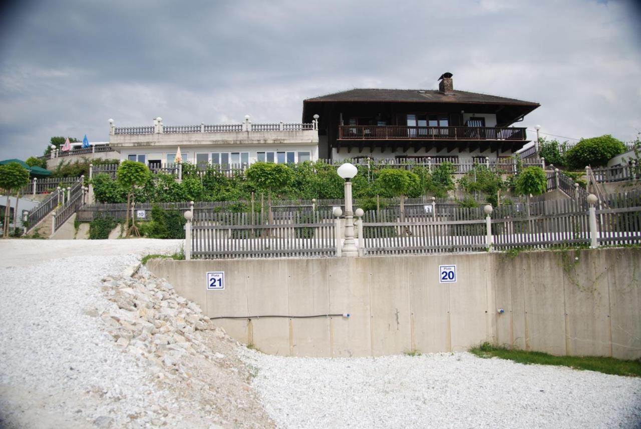 Naturpark-.Weinbergferienhaus 绍萨尔地区基策克 外观 照片